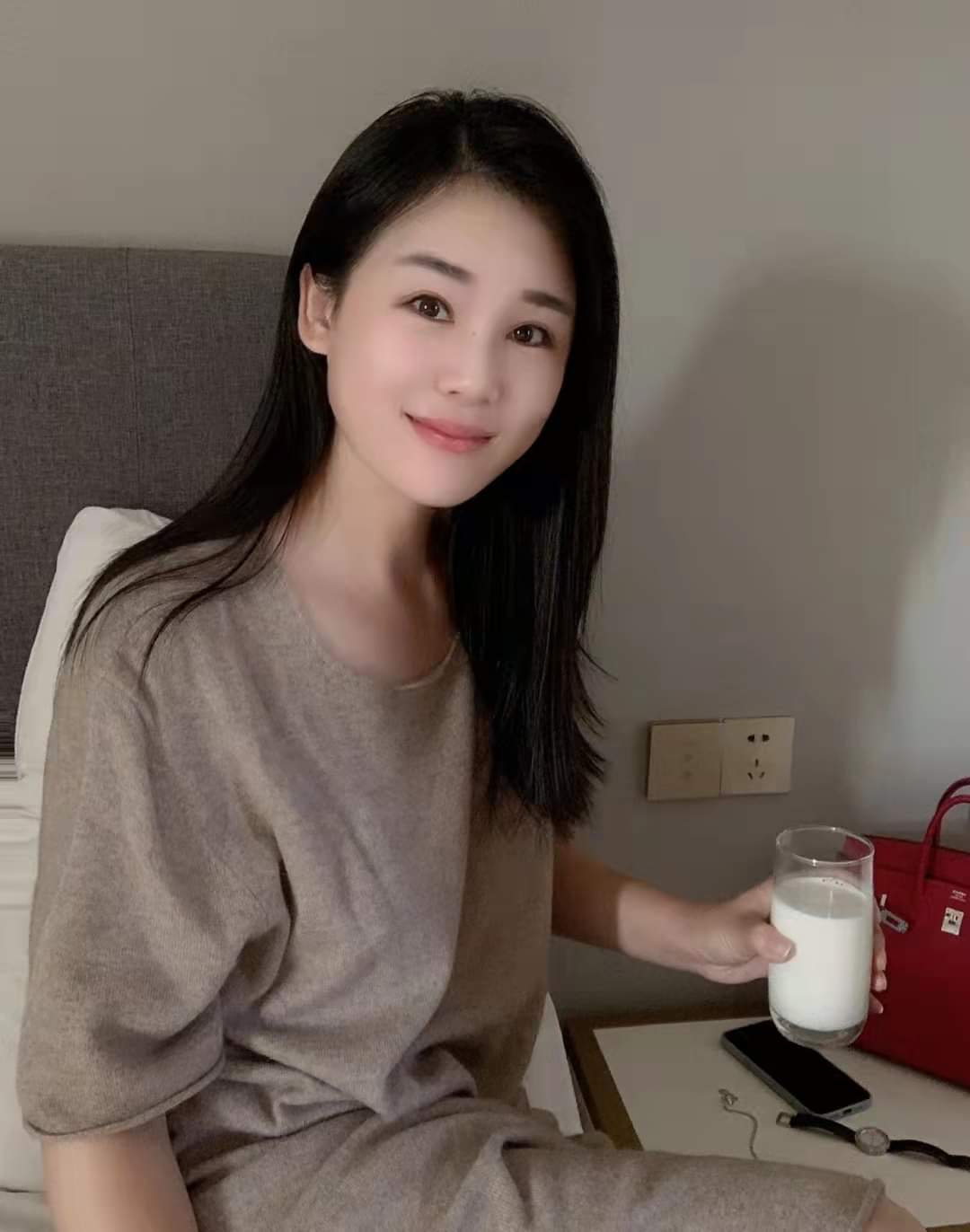居家美女